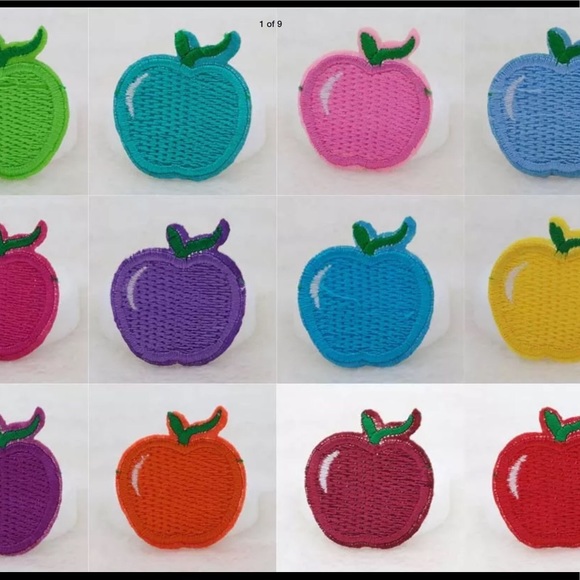 LARGE LOT OF 20-30 RANDOM STYLE IRON ON APPLIQUÉS - Picture 13 of 16